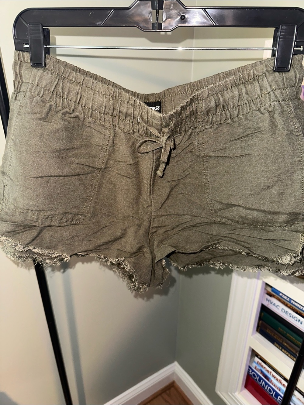 Express Linen Blend Drawstring Shorts - Picture 3 of 4